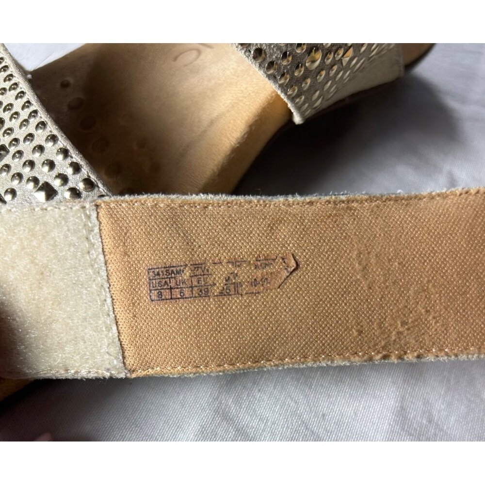 Womens Size 8 Vionic Slide Sandals Arch Support Beige Studded Design - Picture 9 of 12